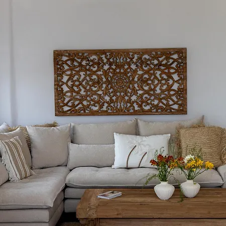 Soborgo Exquisite Aparthotel 4*